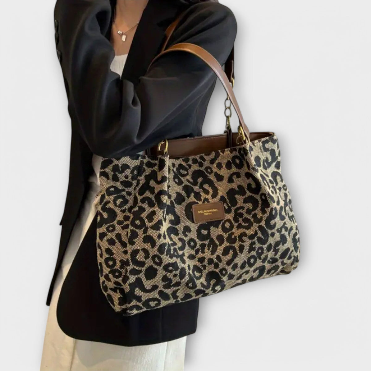 Olivia | Leopard Canvas Tote