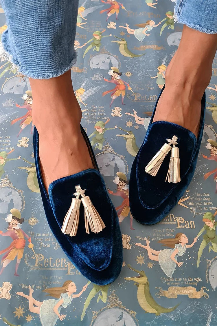 GRACE | MIDNIGHT ELEGANCE LOAFERS WITH CHAMPAGNE TASSELS