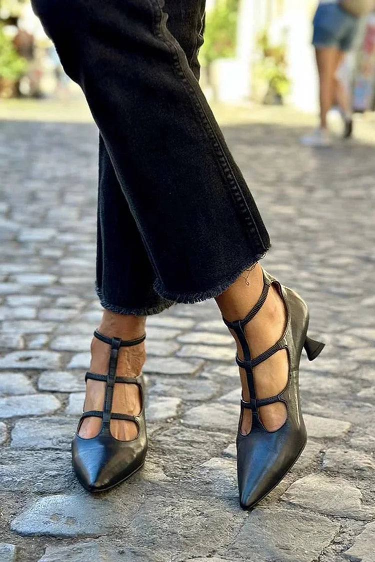 Layla PUMPS WITH STRAPS