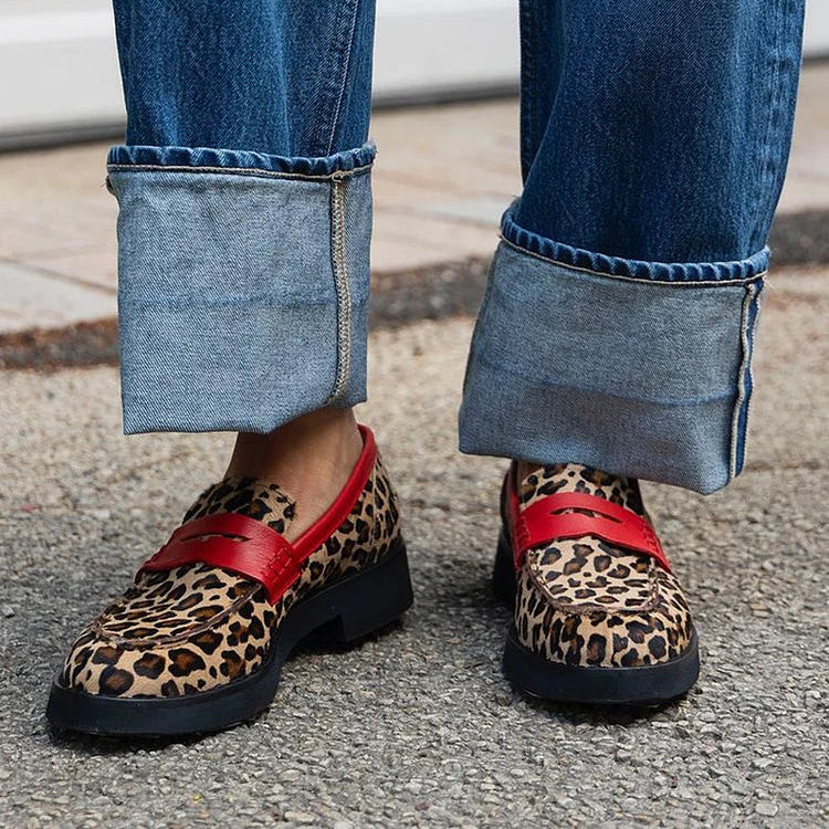 CHARLOTTE | LEOPARD PRINT LOAFER WITH RED DETAIL