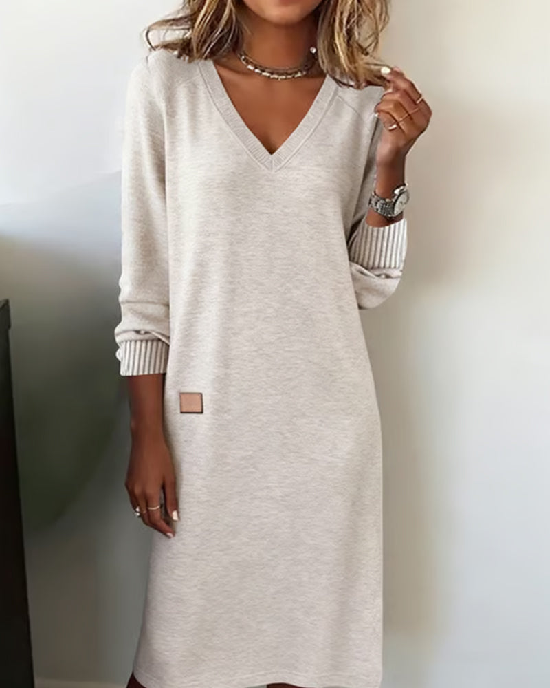 SARAH | V-NECK MIDI DRESS