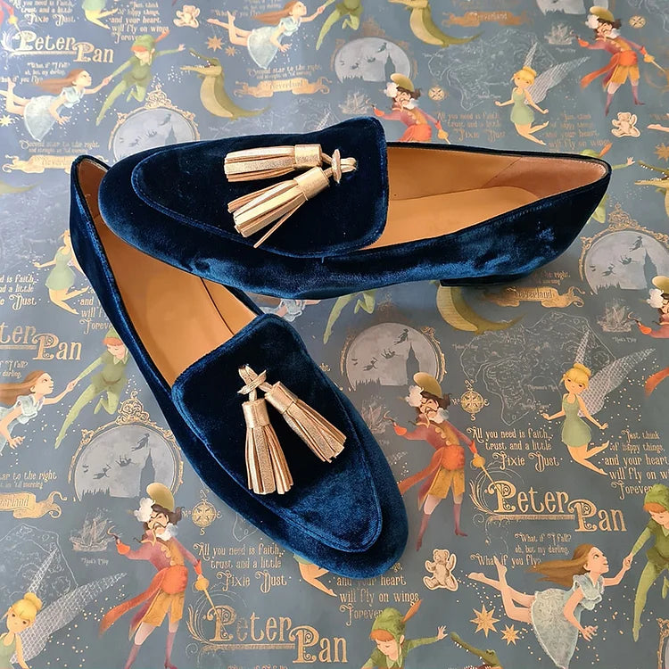 GRACE | MIDNIGHT ELEGANCE LOAFERS WITH CHAMPAGNE TASSELS