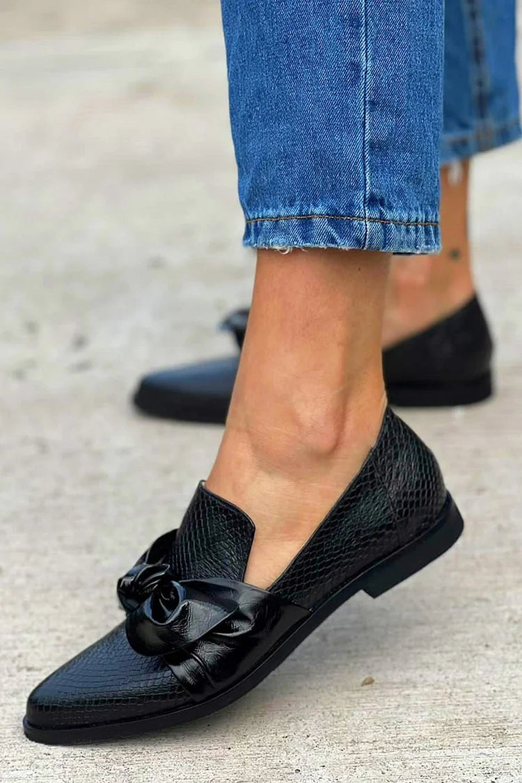 ZOEY | BLACK LOAFER WITH SHINY BOW
