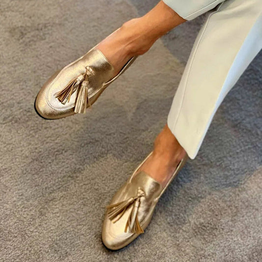 ABIGAIL | GOLD MOCASSIN WITH TASSELS