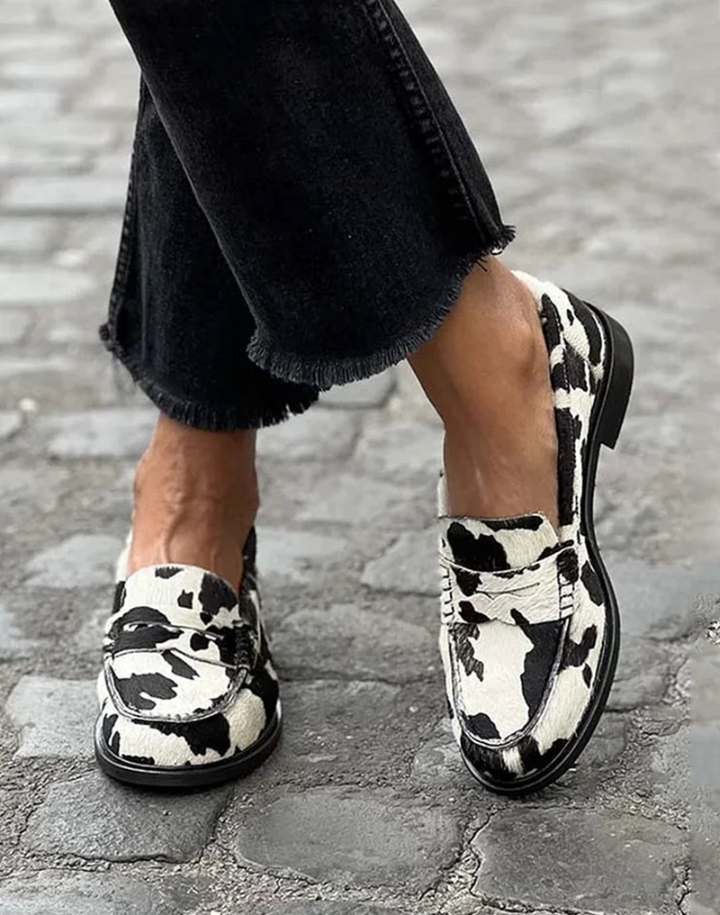 Emeryn | Cow-Print Loafers