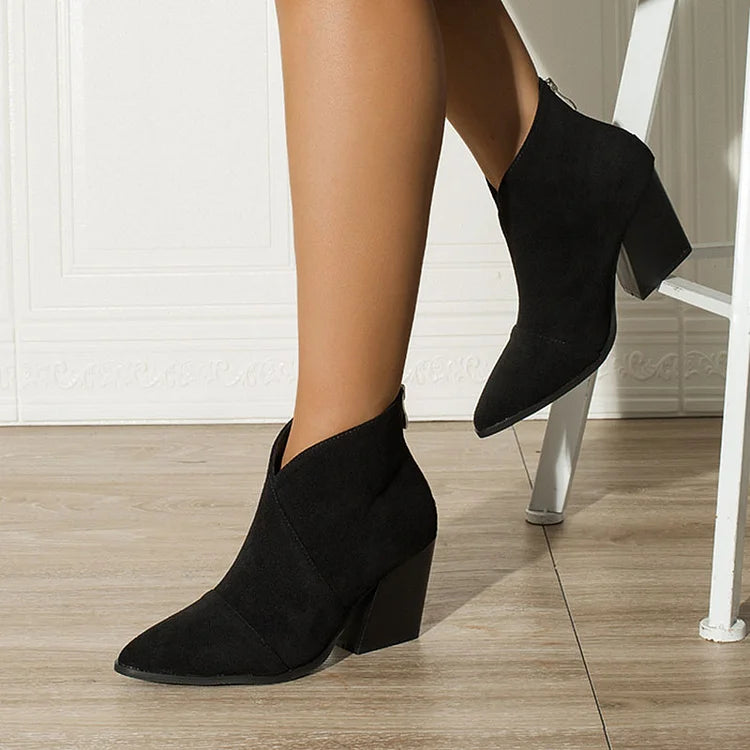 Emeryn™ | Pointed Ankle Boots