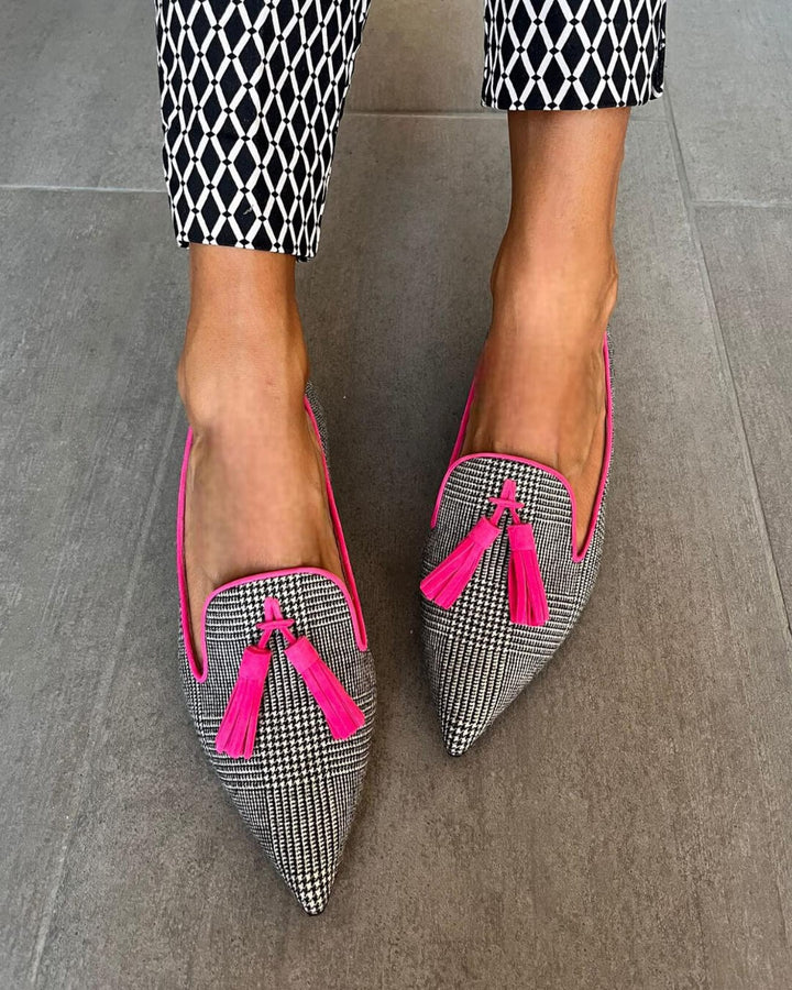 SCARLETT | POINTED LOAFER WITH FLUO FRINGES