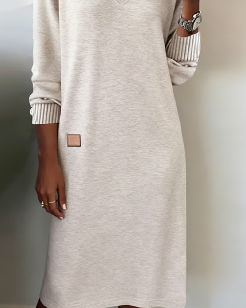 SARAH | V-NECK MIDI DRESS