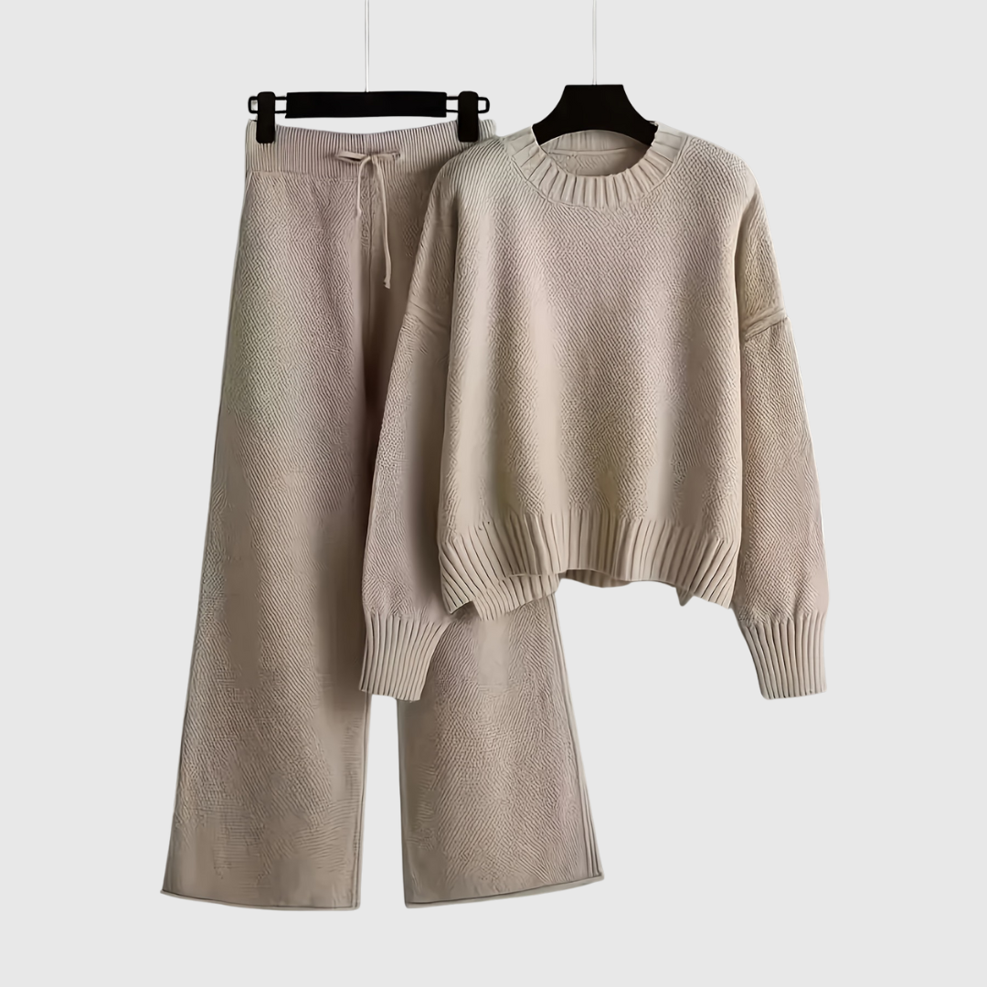 VIVIENNE | PULLOVER AND WIDE-LEG PANTS SET