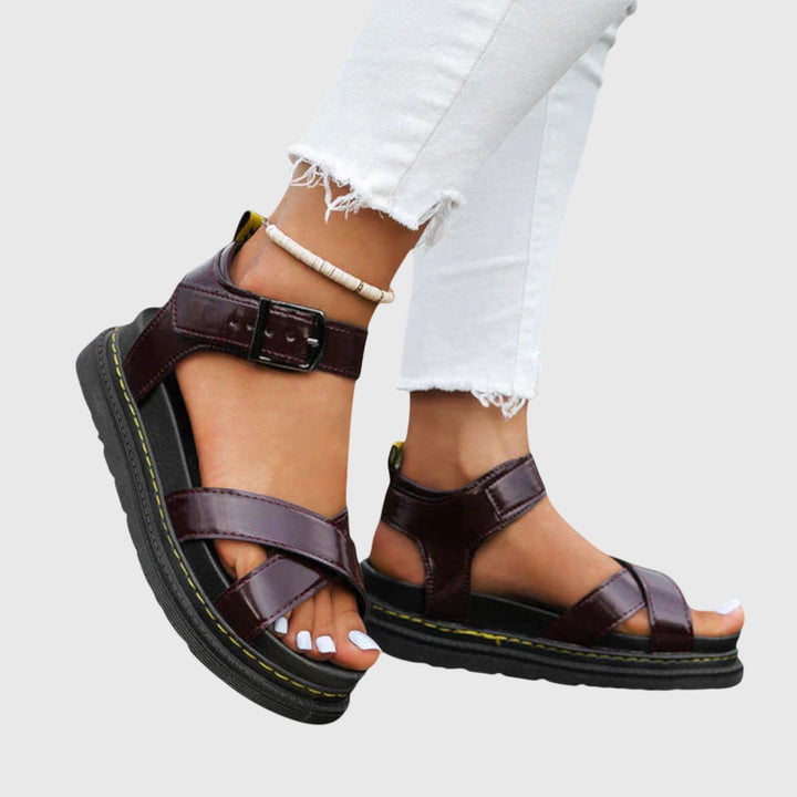 Hannah - Comfy Sandals