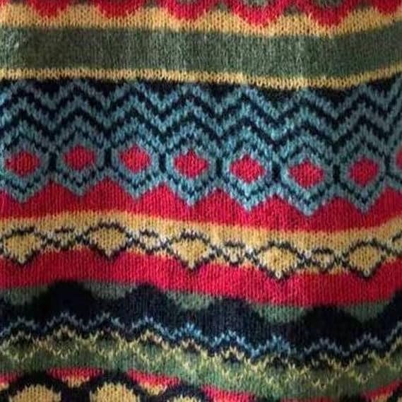 Liv | Winter Sweater with Nordic Shoulder Pattern