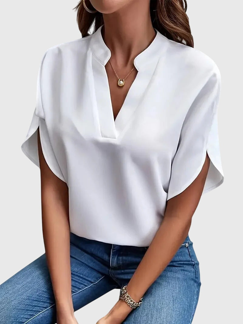Carly | Soft and Elegant V-Neck Shirt