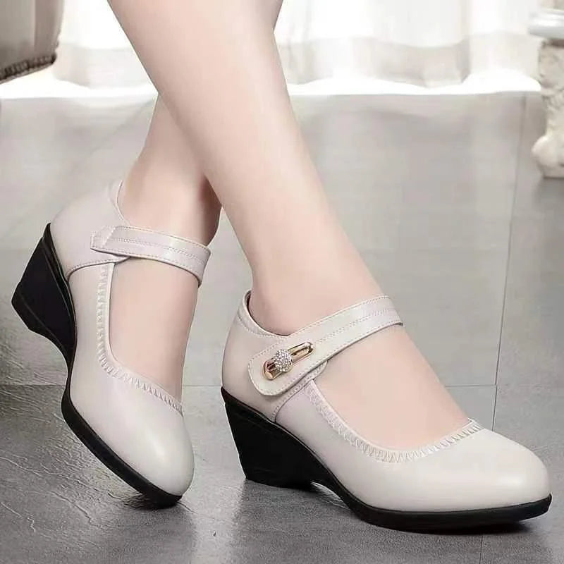 Savannah – Elegant Mid-Heel Comfort Shoes