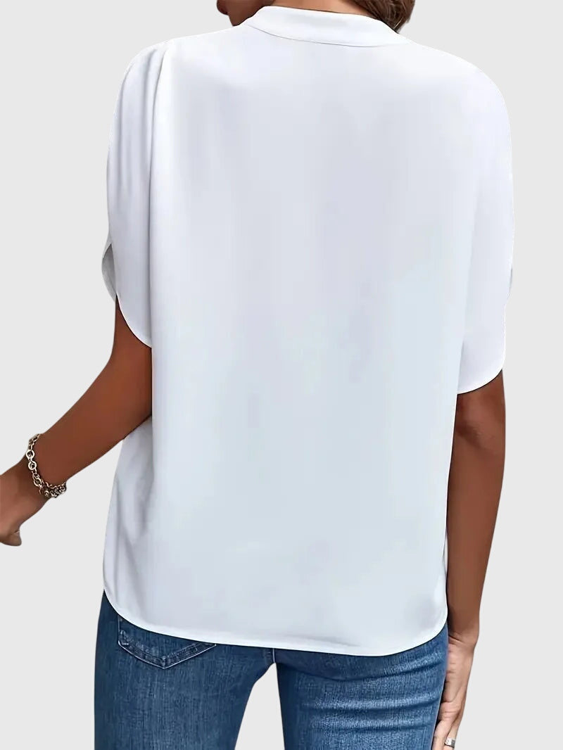Carly | Soft and Elegant V-Neck Shirt