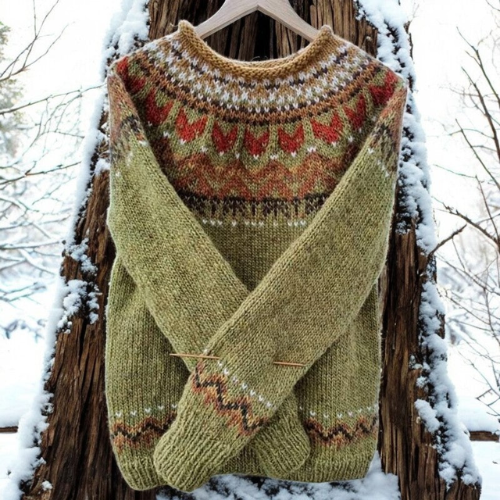 Isla | Warm sweater with a classic woven pattern
