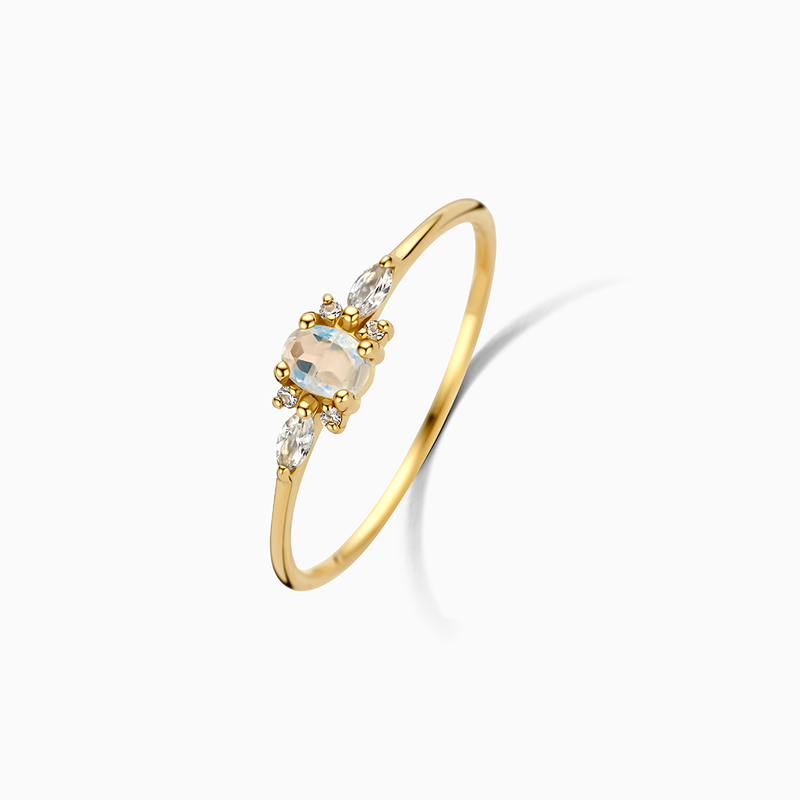 Lioravelle | Violet Diamond Ring 18k Gold