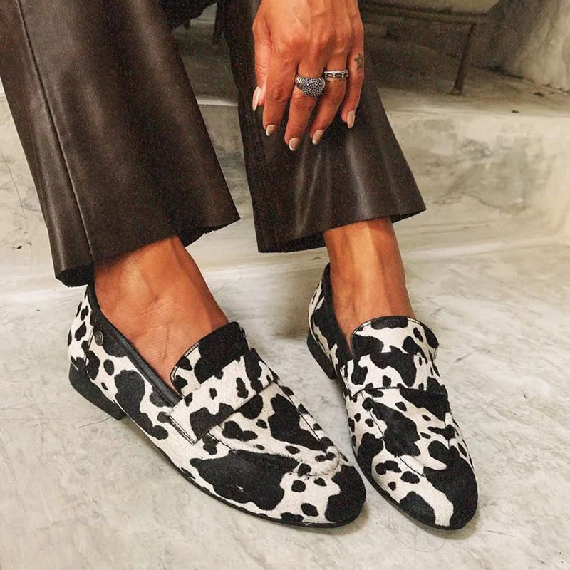 STELLA | ELEGANT ANIMAL PRINT LOAFERS