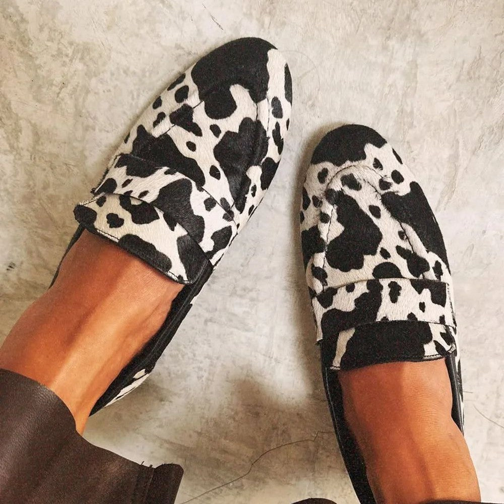 STELLA | ELEGANT ANIMAL PRINT LOAFERS