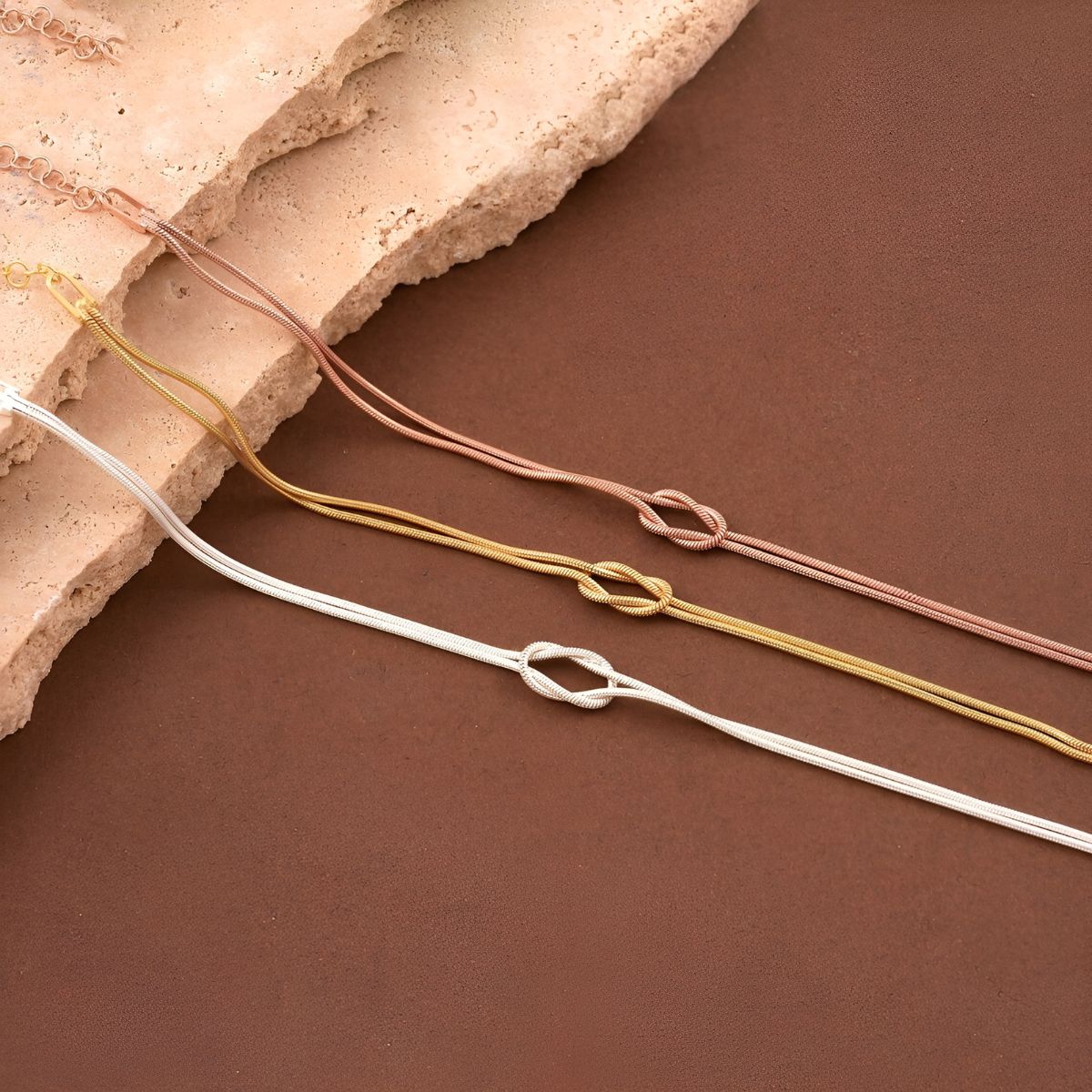 Olivia | Elegant Knot Bracelet