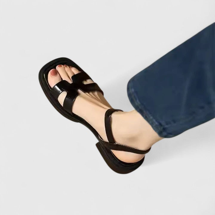 Evelyn | Sophisticated Flat Sandals