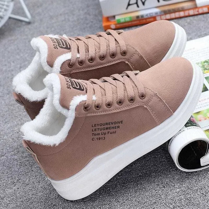 Nieuwe Snowboots Winter Outdoor Vrouwen Schoenen Warm Bont Pluche Dame Casual Schoenen Lace Up Mode Sneakers Platform Snowboots