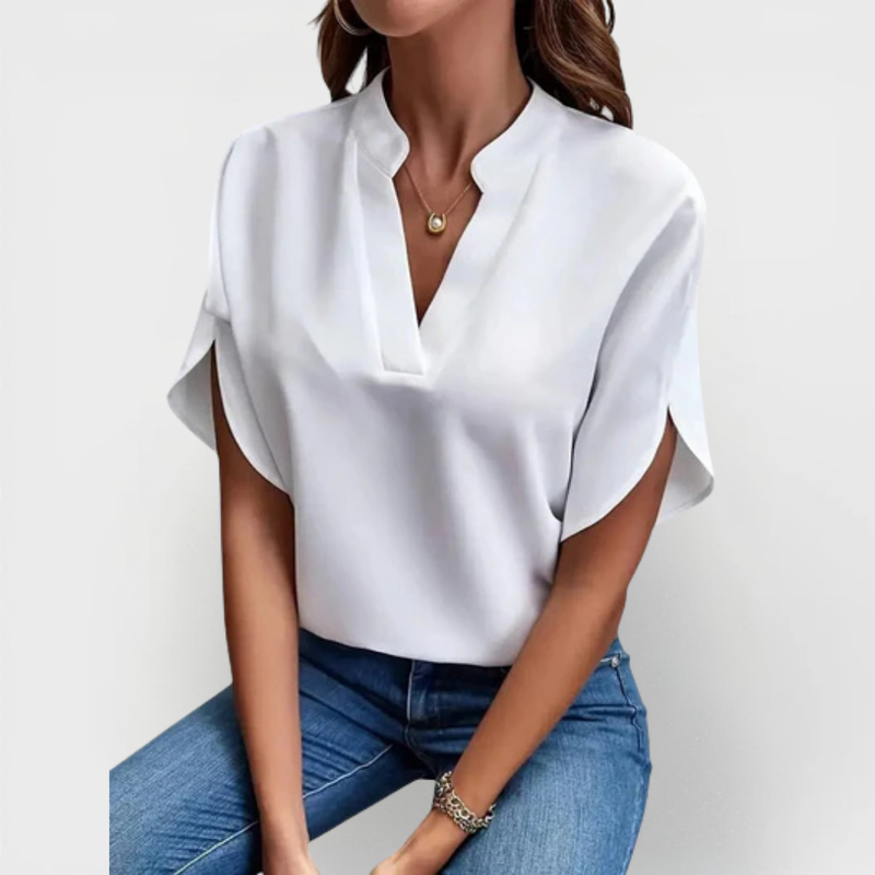 Carly | Soft and Elegant V-Neck Shirt