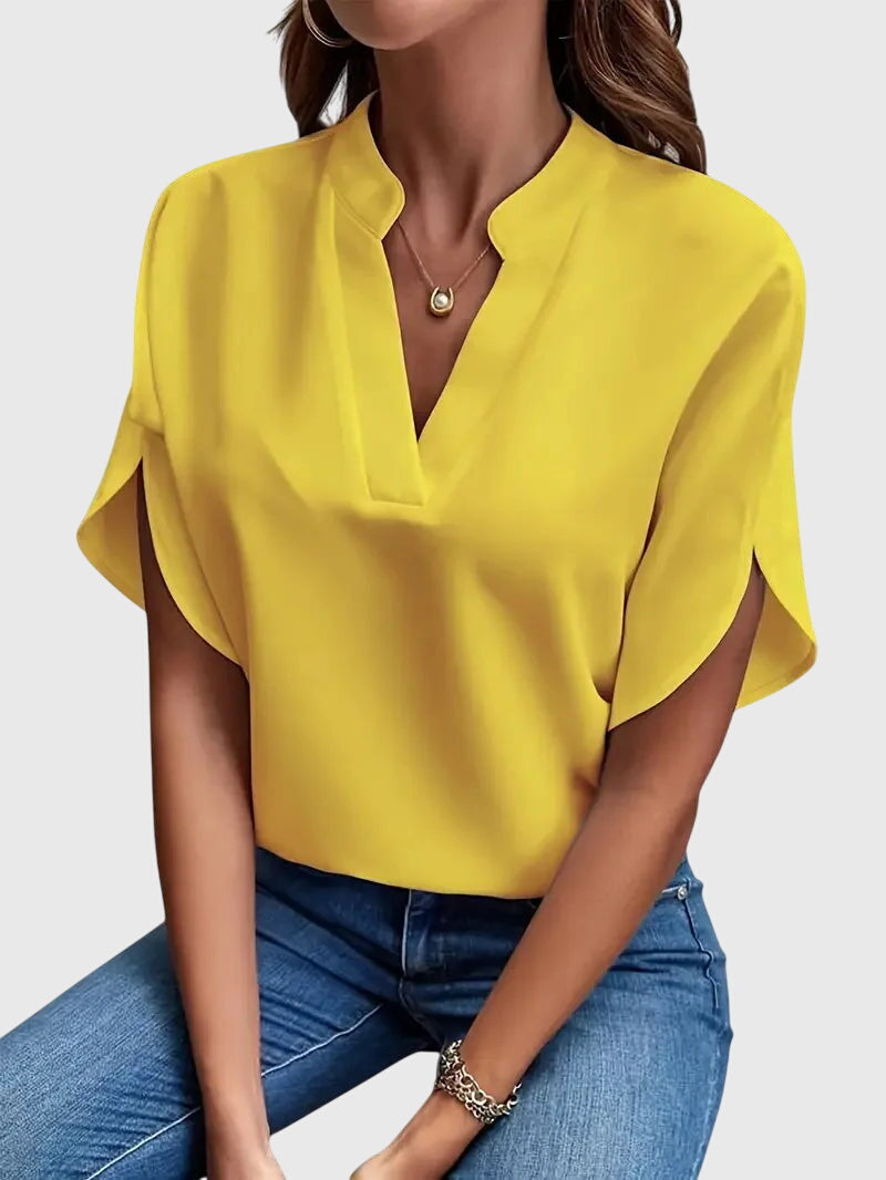 Carly | Soft and Elegant V-Neck Shirt