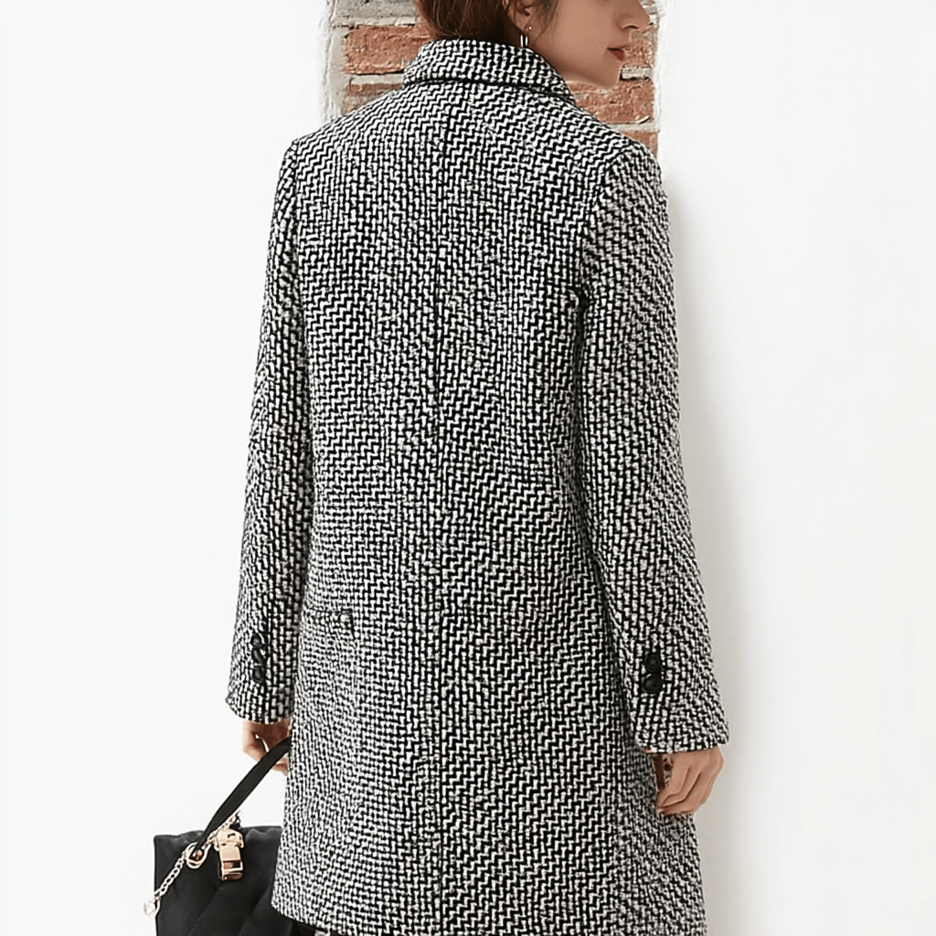 AMELIA | SILHOUETTE-ENHANCING JACKET