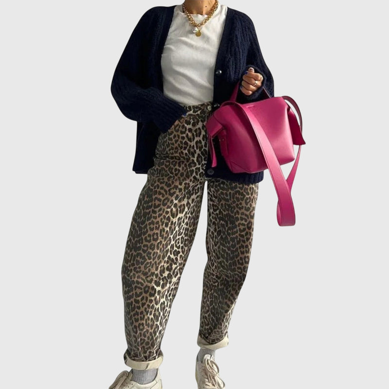 Chandra - Vintage Jeans with Leopard Print