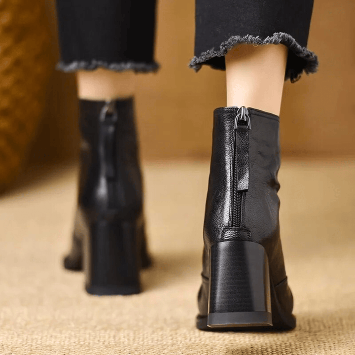 Ovelle | Classic Heeled Boot