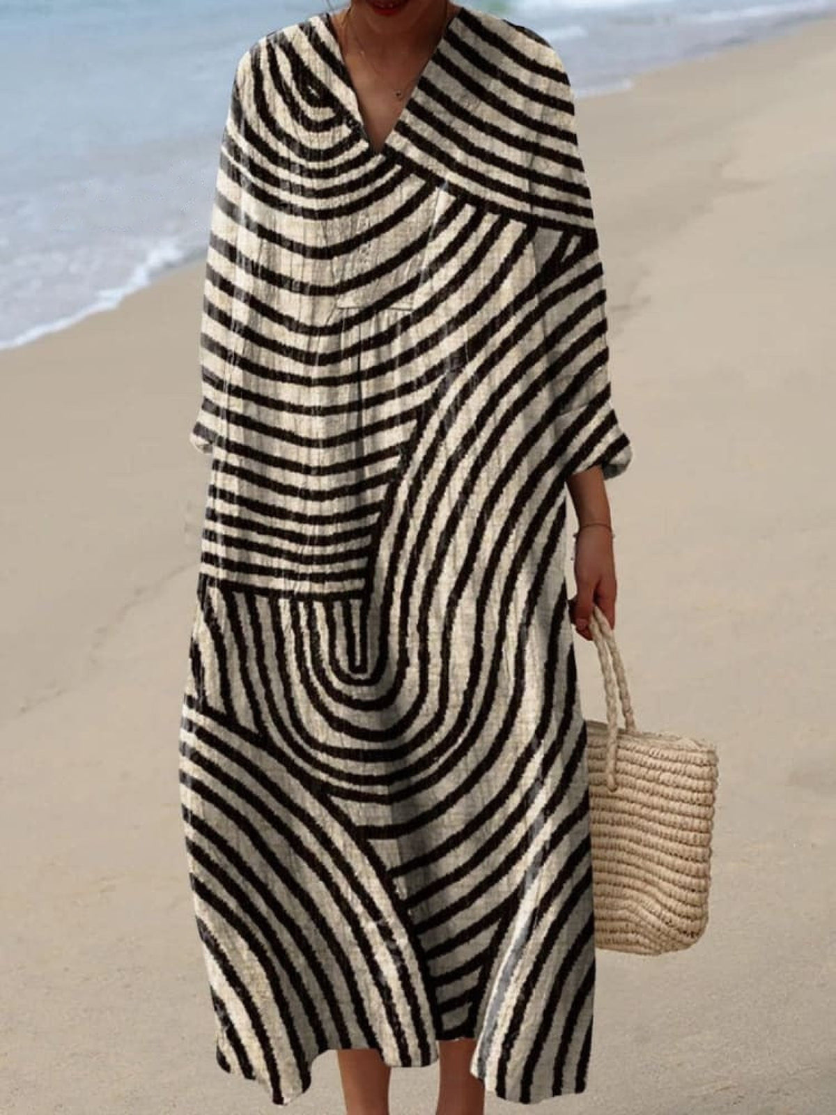 Macy – Graphic Dress